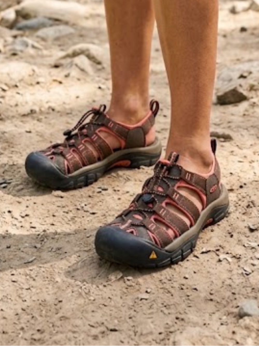 KEEN Waterproof Hiking Sandals Women Brown Closed Toe Bungee Outdoor Shoes
B